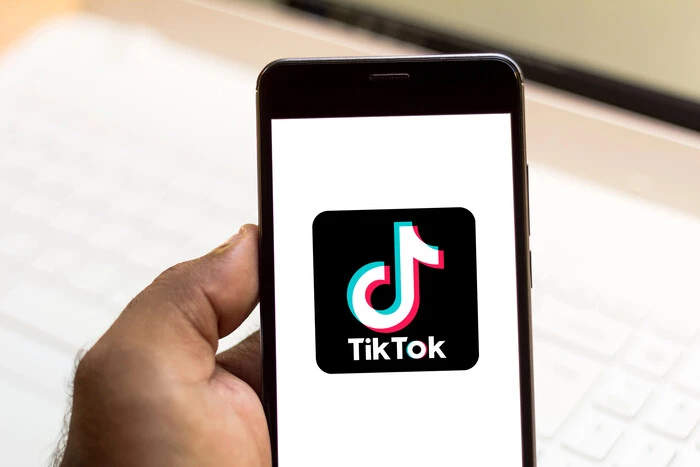 TikTok усиливает борьбу с дезинформацией