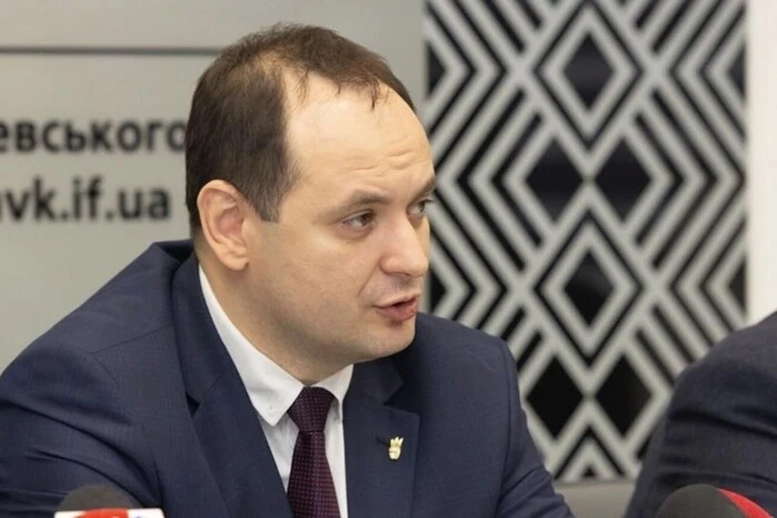 Марцинків спрашивает украинцев о битии детей за русский язык