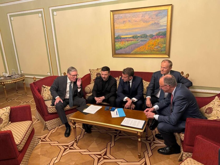 Макрон, Меркель, Туск, Келлог реагируют на предложение Путина о переговорах