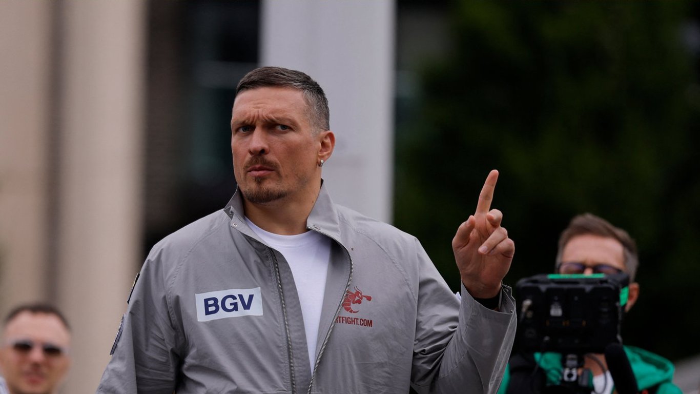Usyk przyznał, że myśli o Fury'm