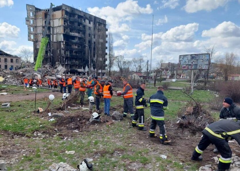 Від гуманітарки до фортифікацій: що роблять учасники 