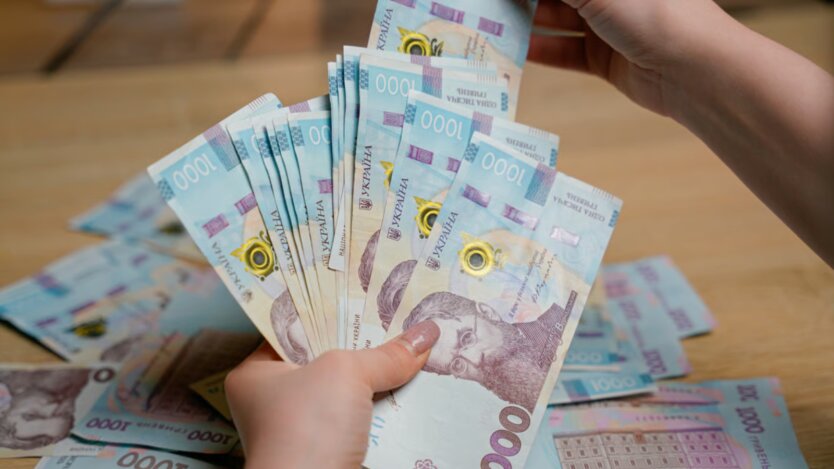 Штраф до 17 тисяч гривень: украинцам угрожает наказание из-за денег